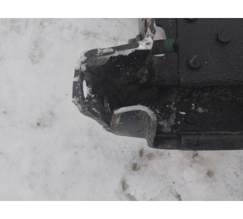 Кронштейн(крепление) рамы правый