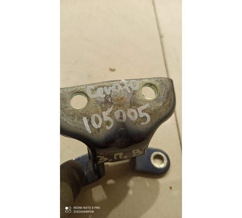 Петля двери(задняя правая верхняя)