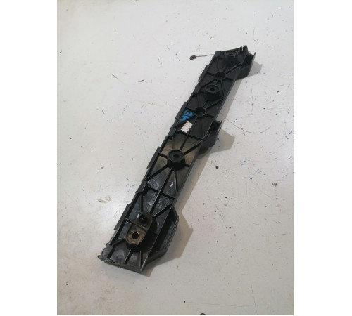 Кронштейн бампера задний правый