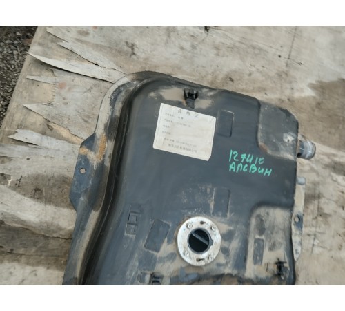 Бак топливный