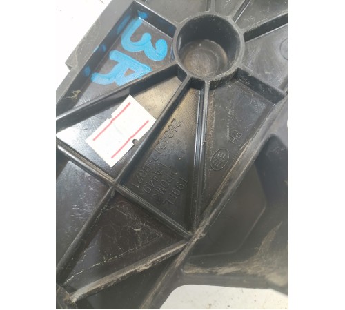 Кронштейн бампера задний правый