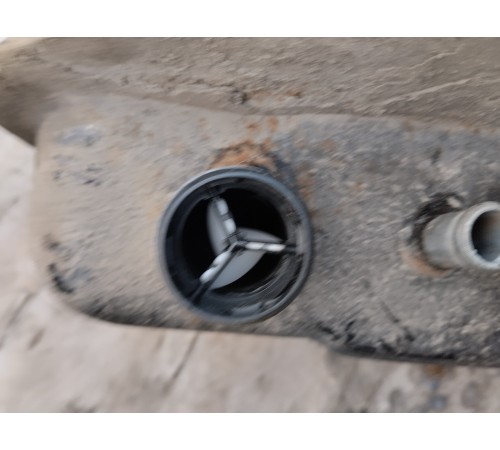 Бак топливный