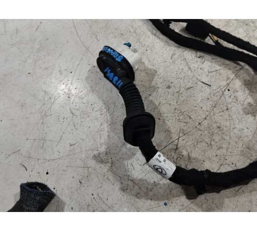 Электропроводка двери передняя левая