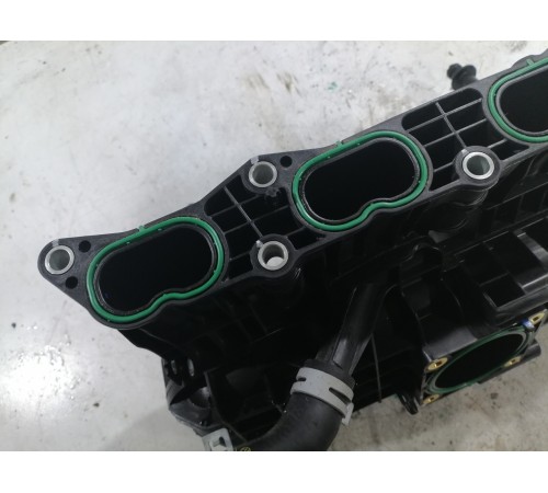 Впускной коллектор