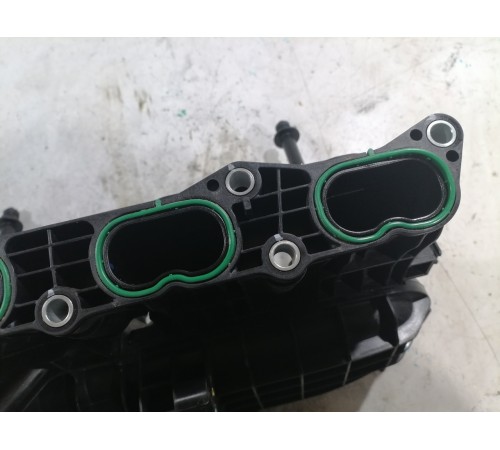 Впускной коллектор