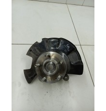 Кулак поворотный передний правый