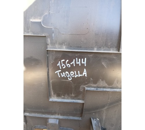 Обшивка крышки багажника