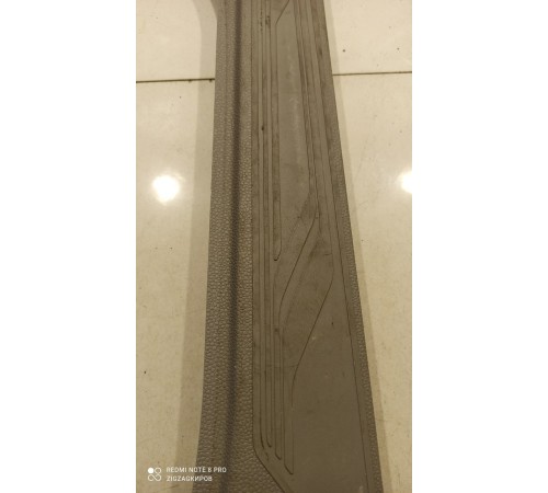 Накладка двери (передняя левая внутренняя)