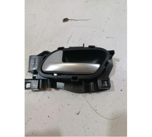 Ручка двери передняя левая внутренняя