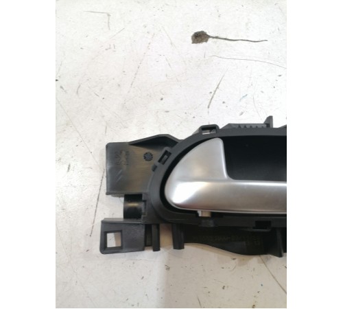 Ручка двери передняя левая внутренняя