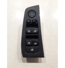 Блок управления стеклоподъемниками (передний правый)