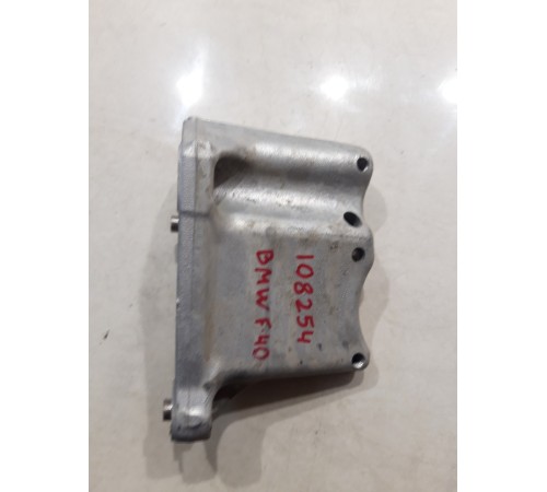 Кронштейн(крепление) двигателя правый