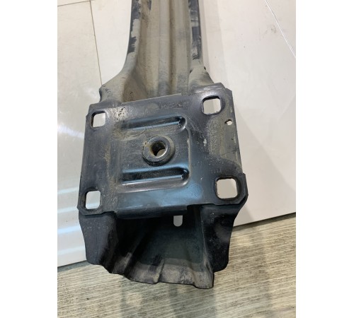 Усилитель заднего бампера