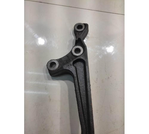 Кронштейн подвески(левый)