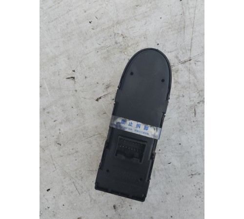 Блок управления стеклоподъемниками передний левый