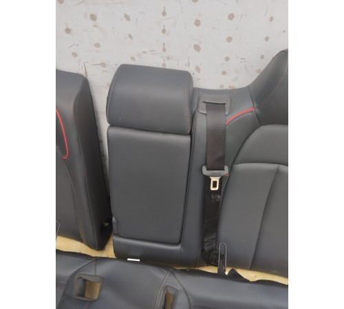 Задний ряд сидений