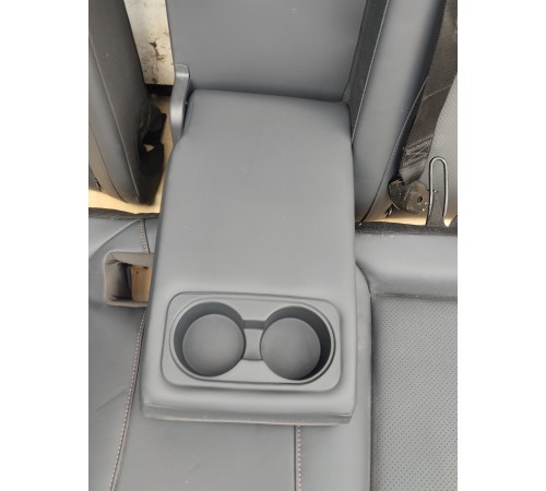 Задний ряд сидений