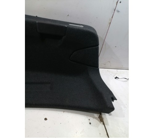 Обшивка крышки багажника