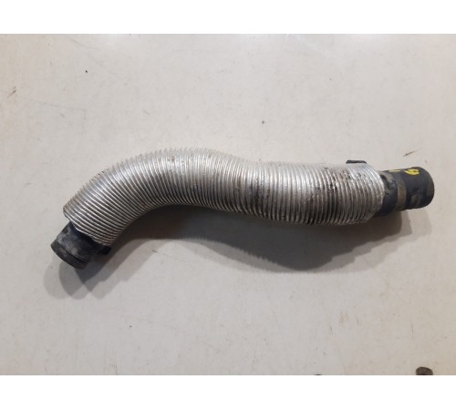 Патрубок системы охлаждения