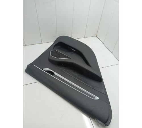 Обшивка двери задняя левая