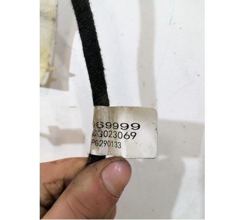 Элемент системы подогрева сидений передний