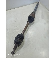 Привод (полуось) (передний, правый)