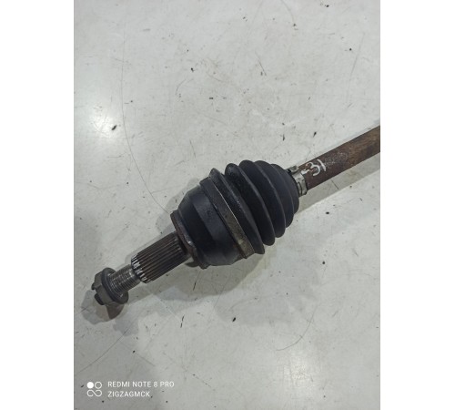 Привод (полуось) (передний, правый)