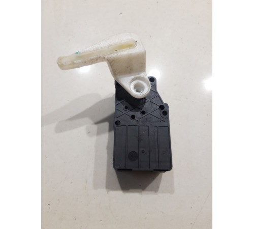 Моторчик привода заслонок отопителя