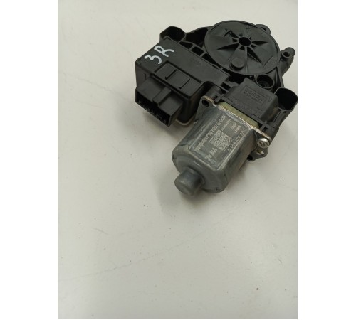 Моторчик стеклоподъемника задний правый