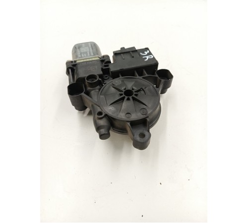 Моторчик стеклоподъемника задний правый