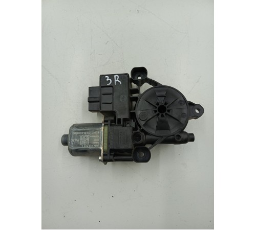 Моторчик стеклоподъемника задний правый