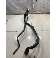 Горловина топливного бака