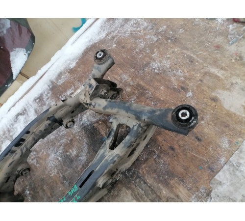 Балка подвески задняя