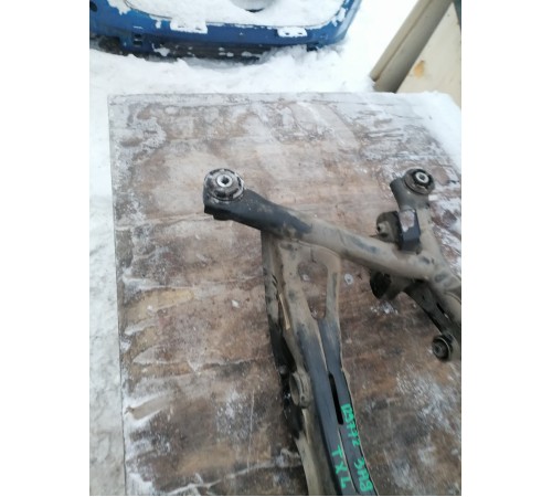 Балка подвески задняя