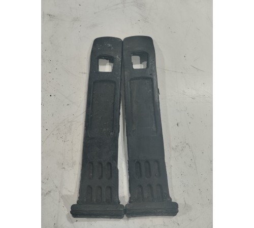 Комплект крепежей крыла (2шт.)