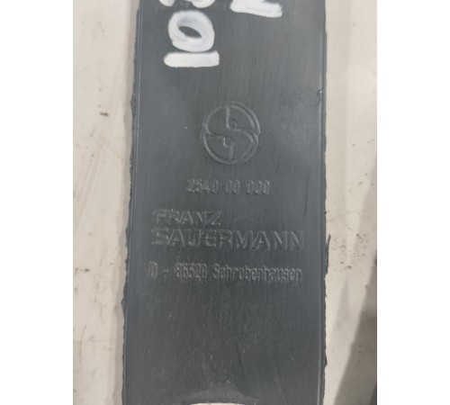 Комплект крепежей крыла (2шт.)