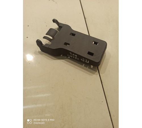 накладка крепления сиденья(правая)