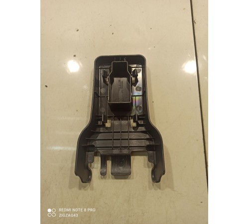 накладка крепления сиденья(правая)