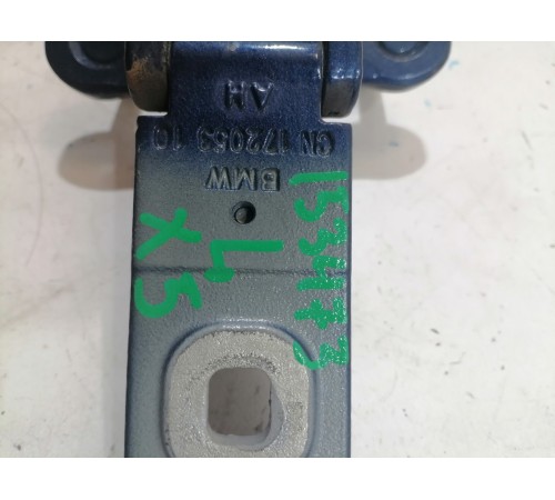 Петля крышки багажника левая