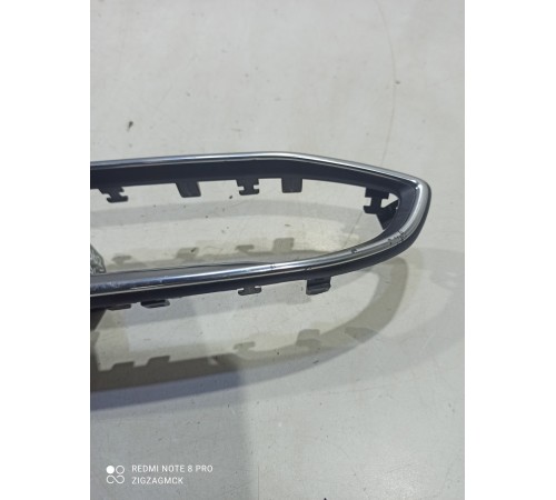 Накладка торпедо с корпусом кнопки аварийной сигнализации