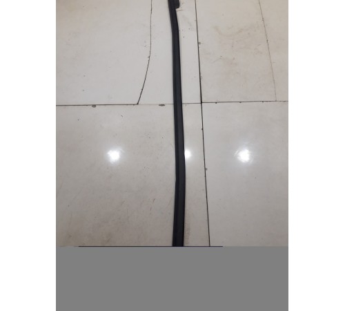 Уплотнитель стекла (задний правый наружный)