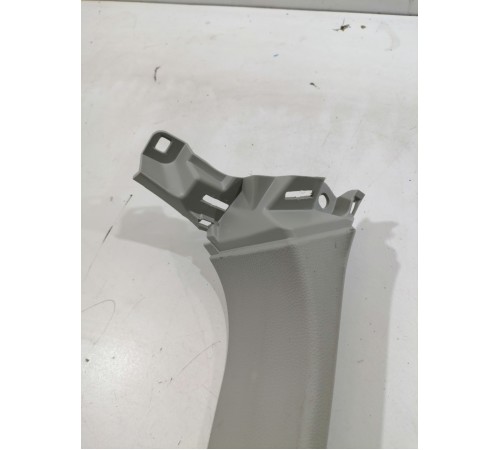 Обшивка двери крышки багажника правая