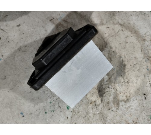 Резистор отопителя печки