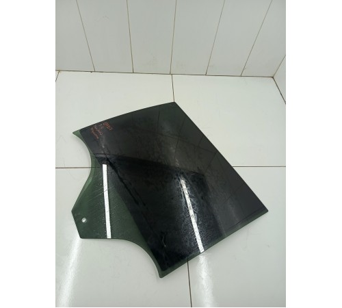 Стекло двери переднее правое