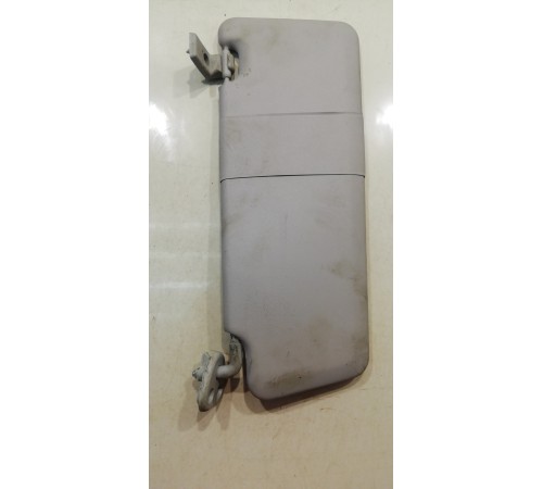 Козырек солнцезащитный (левый)