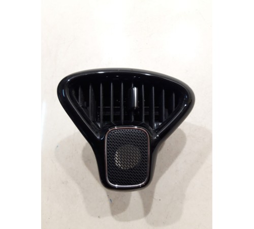 Воздушный дефлектор левый