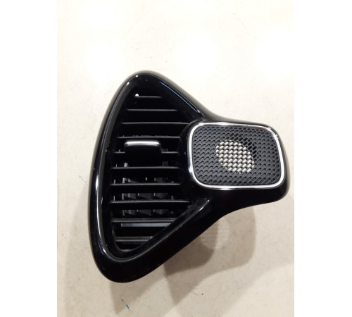 Воздушный дефлектор левый