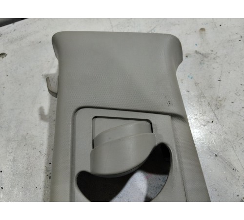 Обшивка центральной стойки левая верхняя