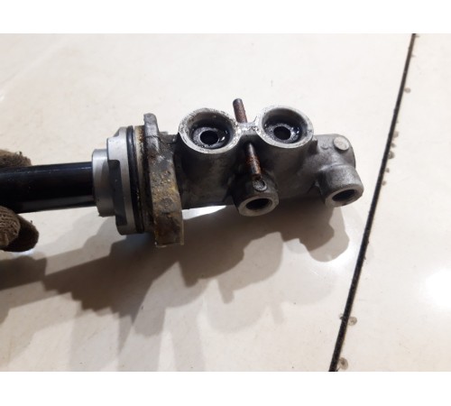 Главный тормозной цилиндр