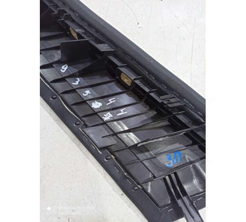 Подлокотник обшивки двери задний правый